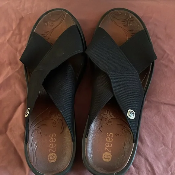 B Zees black slide ons. Never worn. - Picture 2 of 4